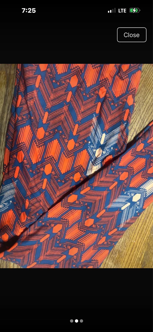 LuLaRoe Leggings Tall & Curvy - Image 2