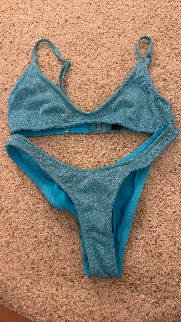 Triangl Bikini - Image 4