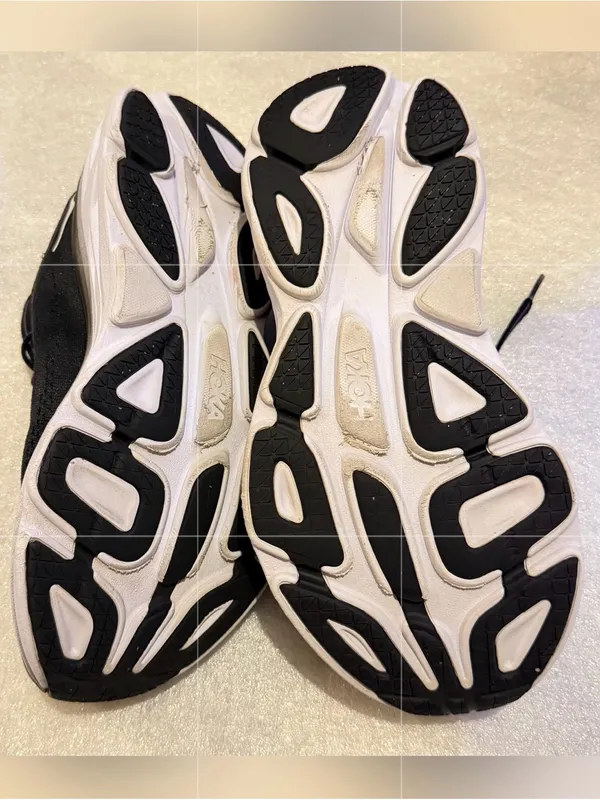 Hoka Bondi 8 Athletic Shoes Black & White US 7.5 B - Image 8