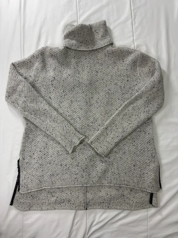 C by Bloomingdale's Women's Cashmere Turtleneck Sweater Gray Speckled Size S - Image 2
