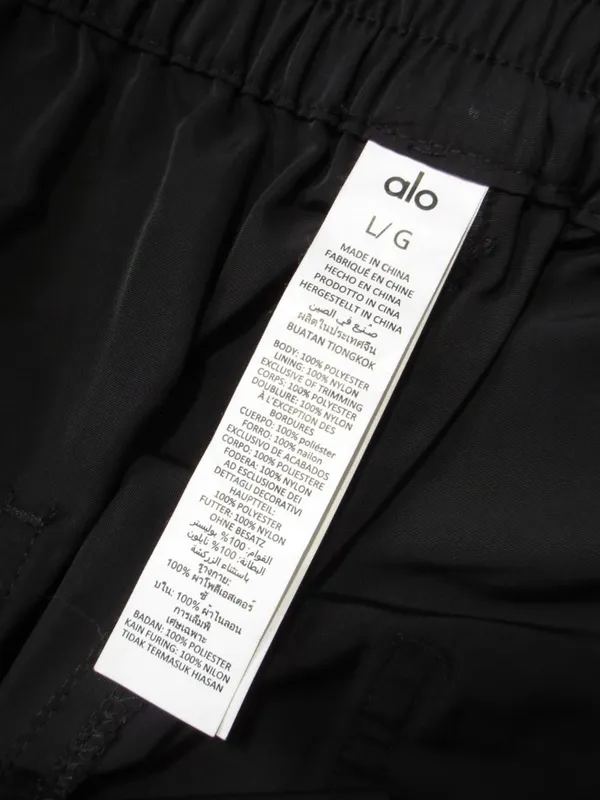 NWT Alo Yoga High-Waist Ski-Moto Puffer Pants in Black Seamed Cargo L - Image 5