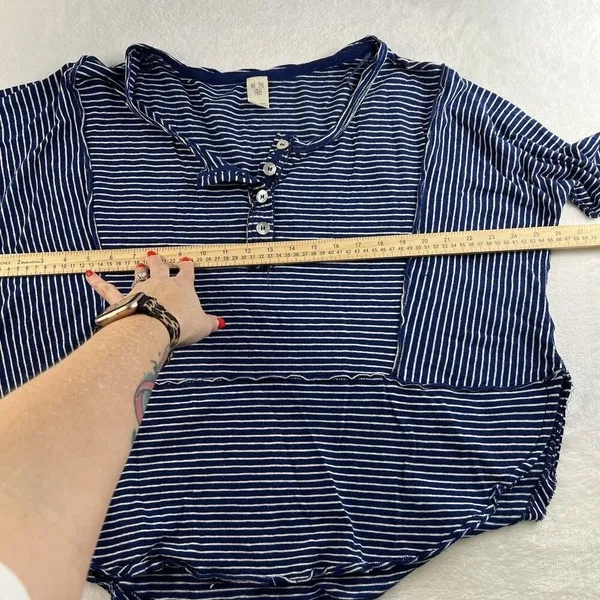 We The Free People S Small Hong Kong Henley Top Navy Striped Raw Hem Boho Beachy - Image 11