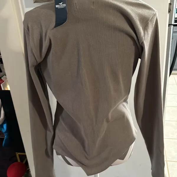 Hollister new long sleeve bodysuit - Image 2