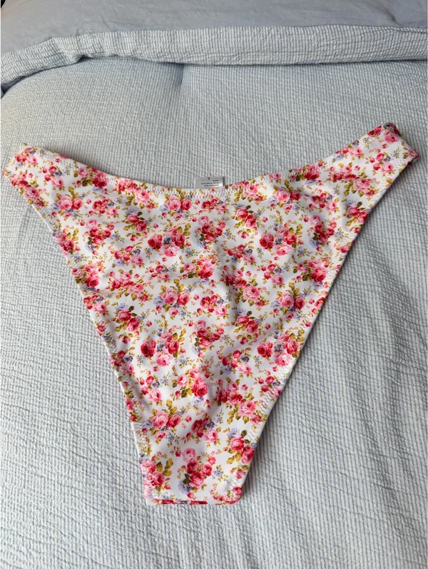 Strawberry milk mob bikini bottom Pink Size L - Image 3