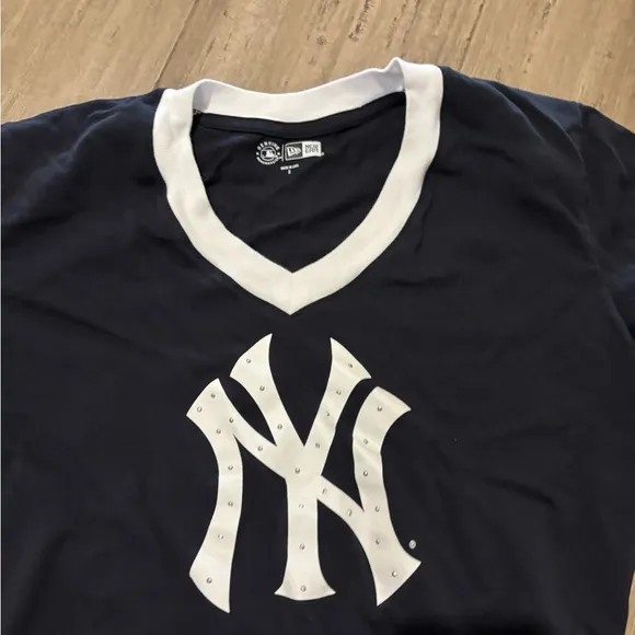 New Era yankees t shirt - Image 2