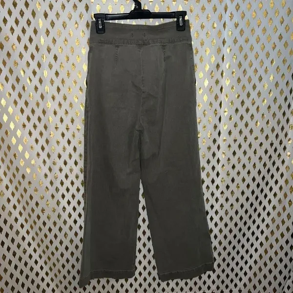 Urban outfitters BDG Wide leg pleated pants green jeans size 2 - Image 2