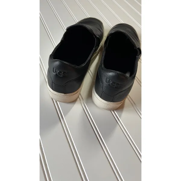 UGG Jass Slip On Sneaker Black Pebbled Leather Platform Shoes Womens 9 - Image 3