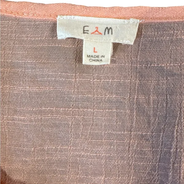 E & M‎ Light Coral Bell Sleeve Women's Blouse - Image 5