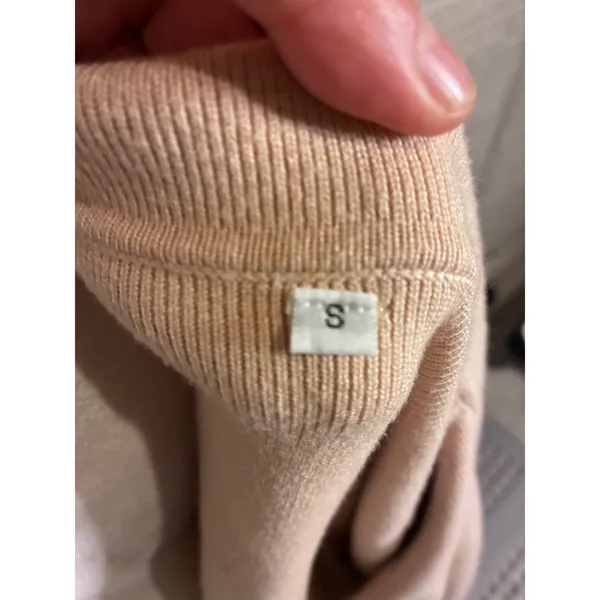 Peach Knit Button Front Cardigan‎ Sweater with Lapel Collar and Pockets Small - Image 6