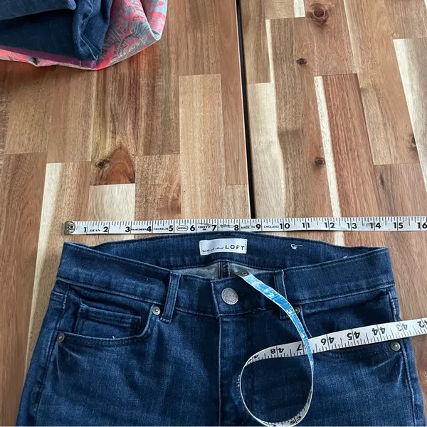 LOFT modern skinny jeans dark wash button hem - Image 5