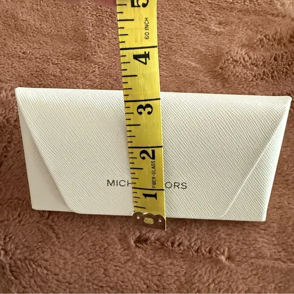 Michael Kors White Eyeglass/Sunglasses Case - Image 6