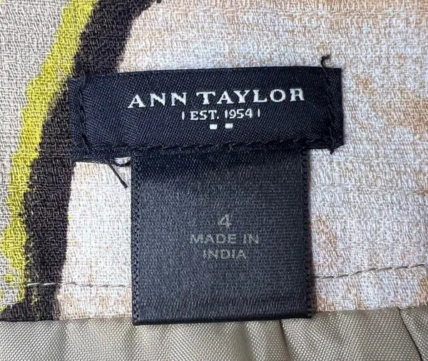 Ann Taylor Women's Floral Skirt Size 4 - Image 3