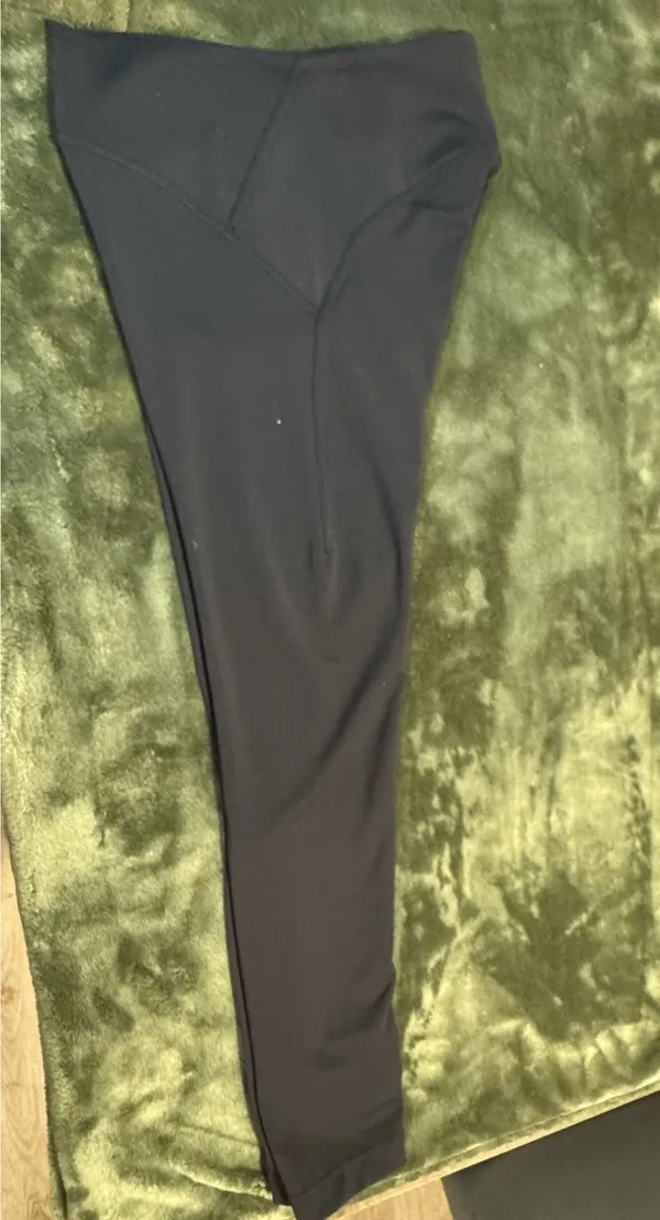 Lululemon Leggings Black High-Rise - Image 4