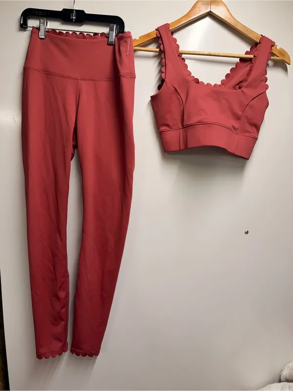 IVL Collective Scalloped set in rose size 2 woman’s activewear - Image 2