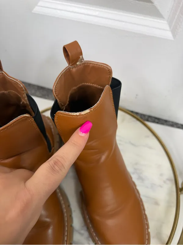 Madden Girl Cognac Brown Chunky Lug Sole Chelsea Boots Size 6M - Image 6