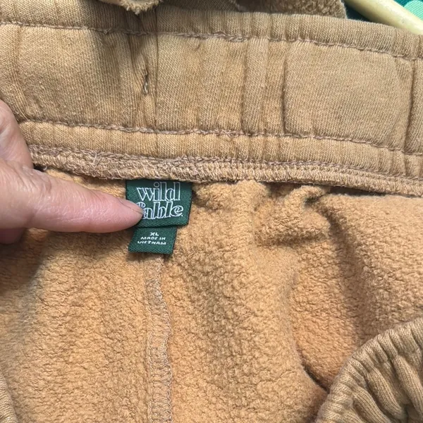 Wild Fable Women's Tan Shorts - Image 9