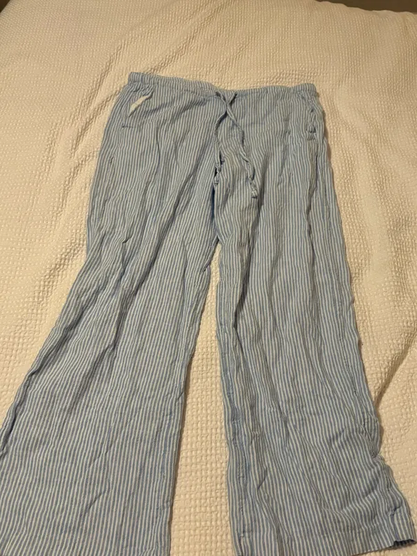 Hollister Striped Blue and White Linen Pants - Image 6