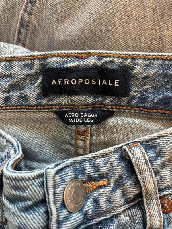 Aeropostale Jeans - Image 4