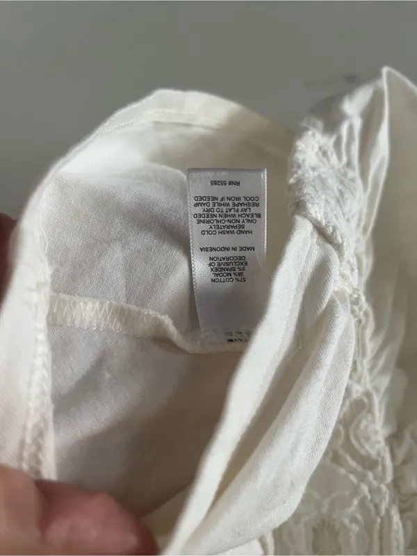 Express Ivory White Lace Ruched Tank Top Small Romantic Cottagecore Dainty - Image 5