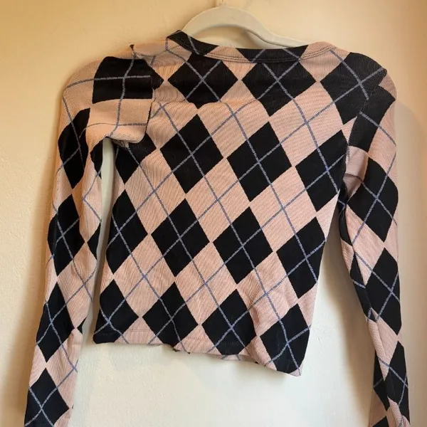 Out From Under Urban Outfitters Argyle Cropped Cardigan Beige Black XS S - Image 5