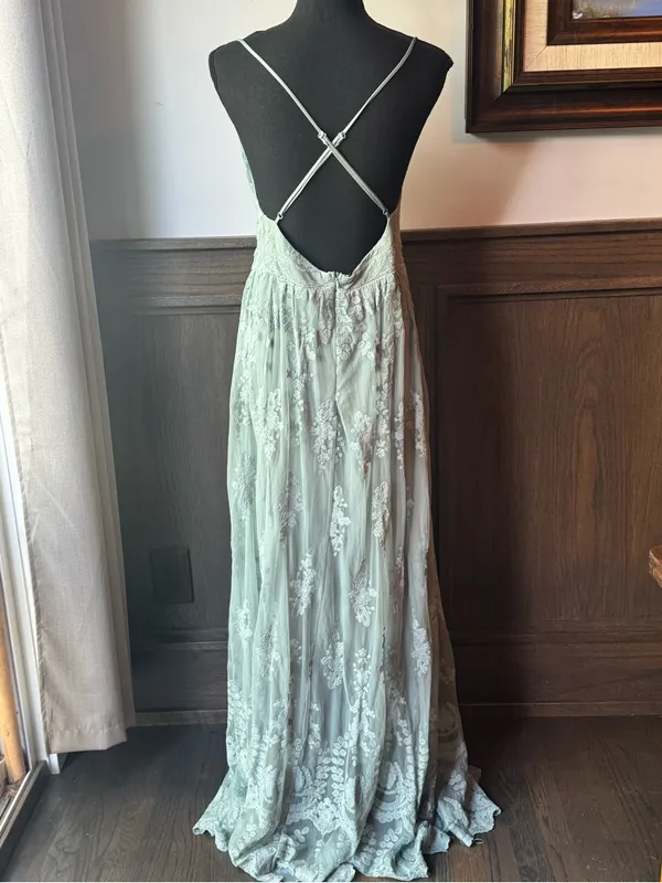 Wishlist Apparel Delicate Mint Lace V-Neck Spaghetti Strap Maxi Dress Large NWT - Image 4