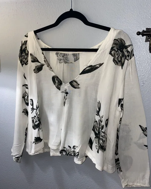 Floral Blouse - Image 6