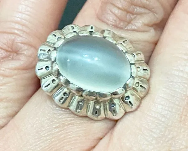 Vintage 925 Signed Sterling Silver Chalcedony Natural Stone Ring Size 6.5 - Image 4