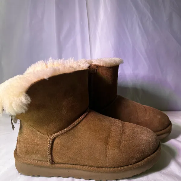 UGG Tan Shearling Boots with Bow - Image 6