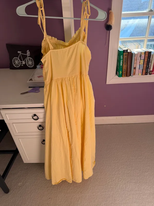 SheIn Yellow Flowy Dress - Image 2