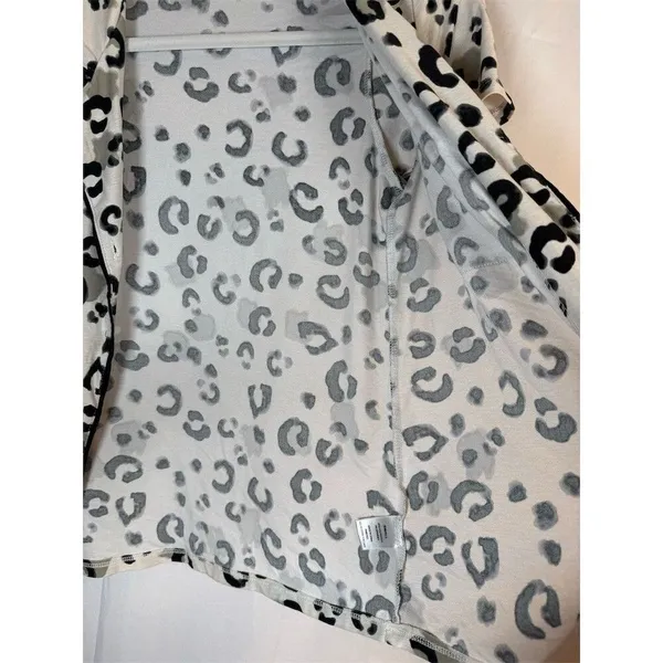 Jaclyn Intimates Pajama Set Womens Small Ivory Animal Print Button Top - Image 7