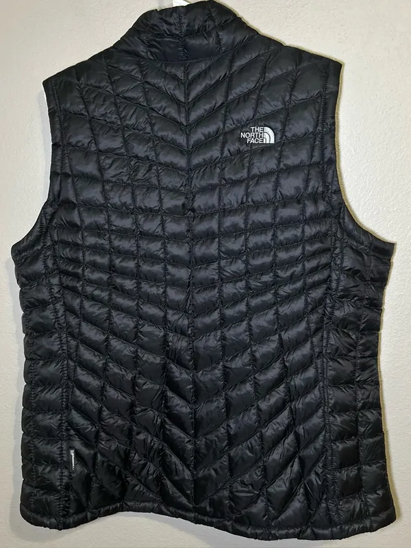 The North Face Thermoball Trekker Black Insulated Full Zip Vest Women’s Size XL - Image 4