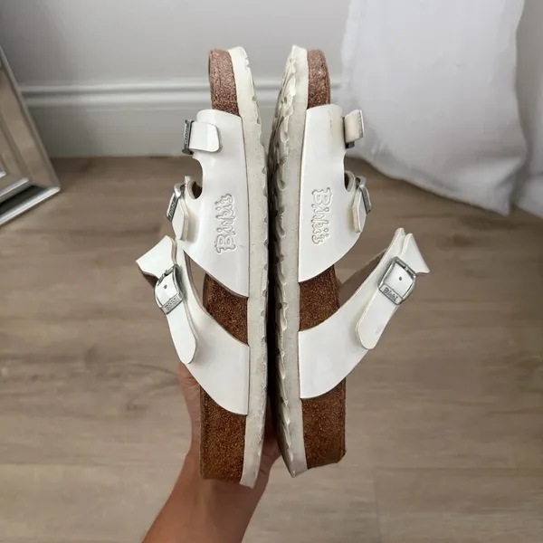 Birkenstock Birki’s Florida Birko-Flor sandals in white - Image 9
