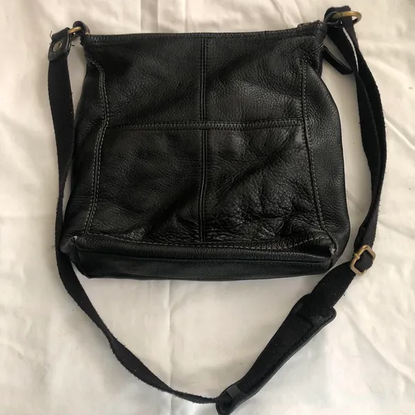 The Sak Black leather crossbody bag tote shoulder hand bag purse gold hardware Measurement in pics - Image 3