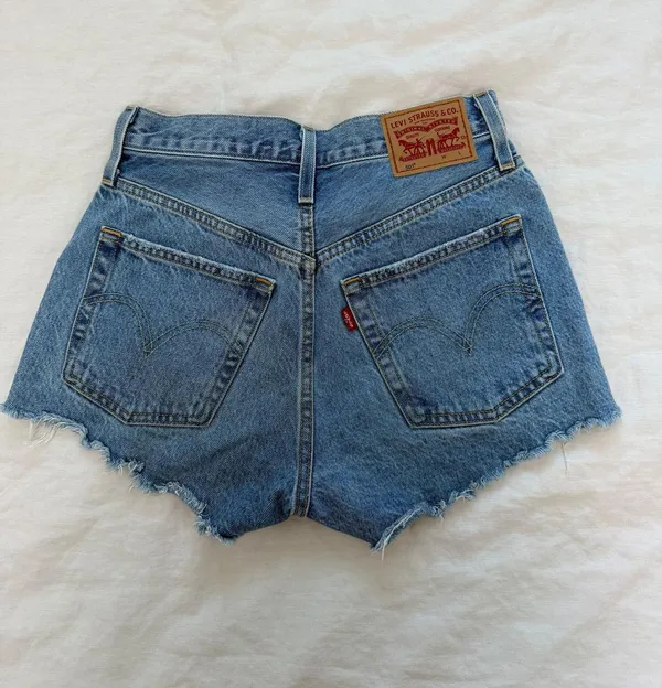 Levi 501 Jean Shorts Size 24 - Image 2