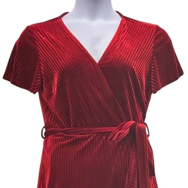 Velvet Wrap‎ Dress Red Large - Image 3