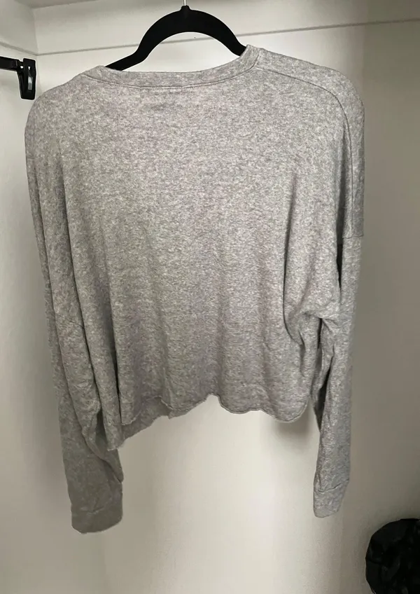 Queen Bee Top Gray Size XL - Image 2