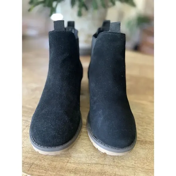 KENSIE Genuine Black Suede Women’s Pull On Chelsea Boot Size 6.5 M - Image 2
