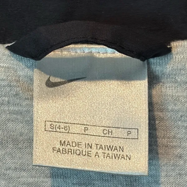 Nike Women's Black Windbreaker Jacket - Image 3