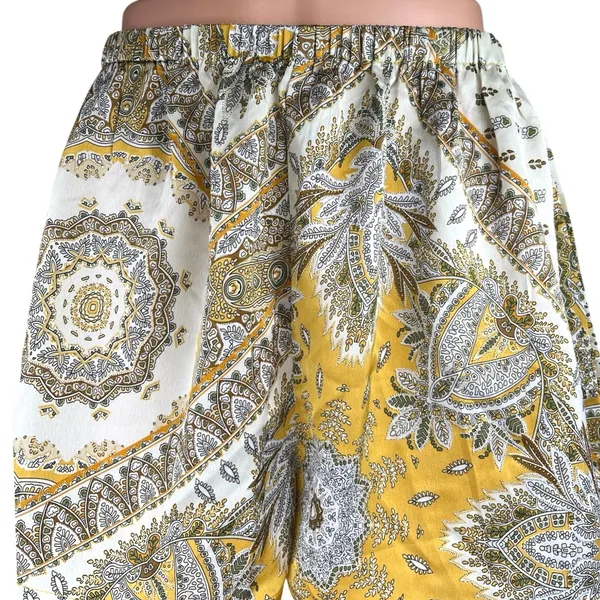 NEW Cider Yellow White Jacquard High Waist Pull On Casual Mini Shorts Size M - Image 4