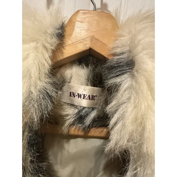 In Wear Faux Fur Coat Jacket Removable Hood Fuzzy No Size - Image 5