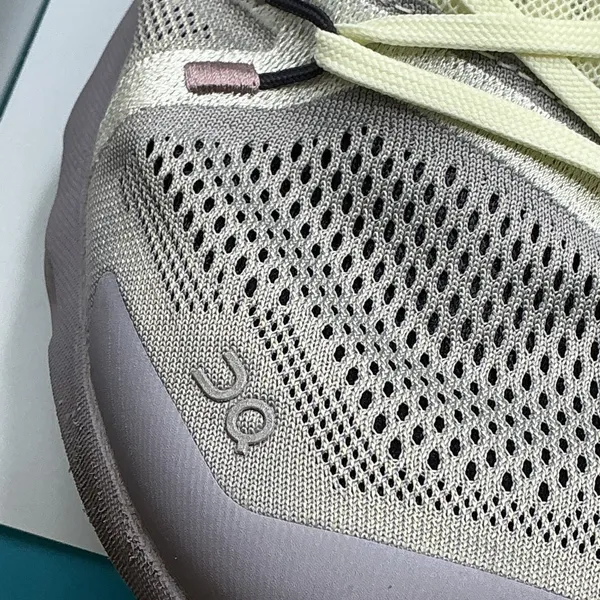 On Shoes Women 11 Seedling Lilac Purple Cloudsurfer Trail Run 3WE10102149 Flaw - Image 9