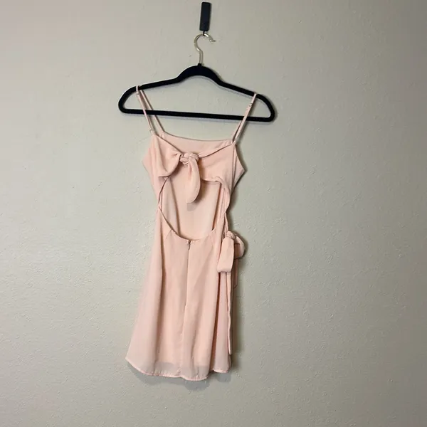 Lucy‎ in the Sky Double Tie Wrap Dress in Blush Size Small - Image 7