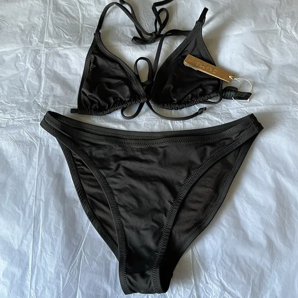 Skims Swim Bikini‎ Set triangle top size“L”and mid coverage bottom size“M” - Image 2