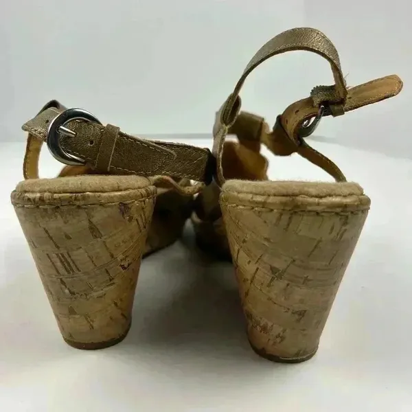 B.o.c Women's Bronze Leather Cork Wedge‎ Sandals Size 8 Strappy Casual - Image 7