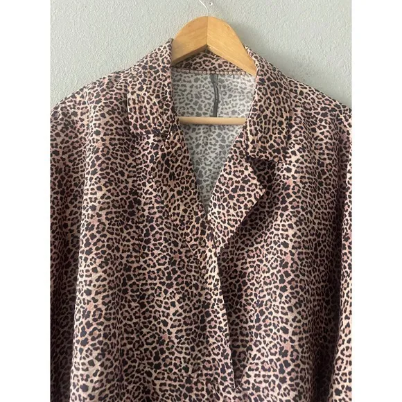 Anthropologie Animal Print Top - Image 4