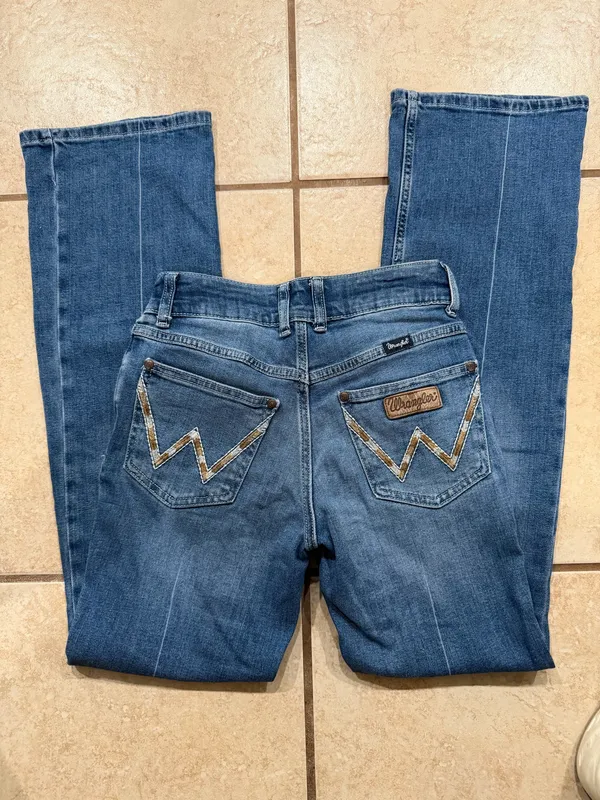 Wrangler boot cut jeans  - Image 3