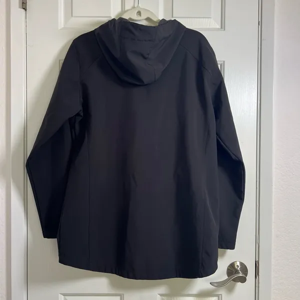 New Balance women’s.‎ Black and Gray Patterned Jacket Size XL - Image 4