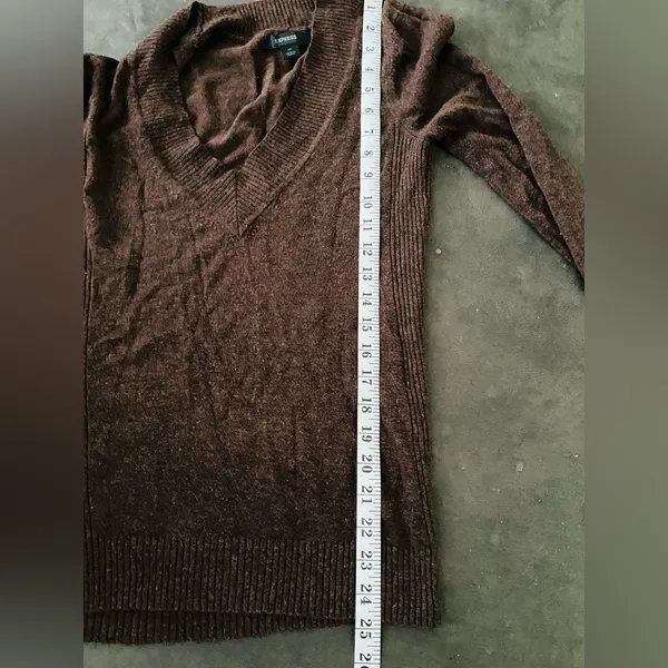EXPRESS Cardigan for women. Color: Coffee - Image 5