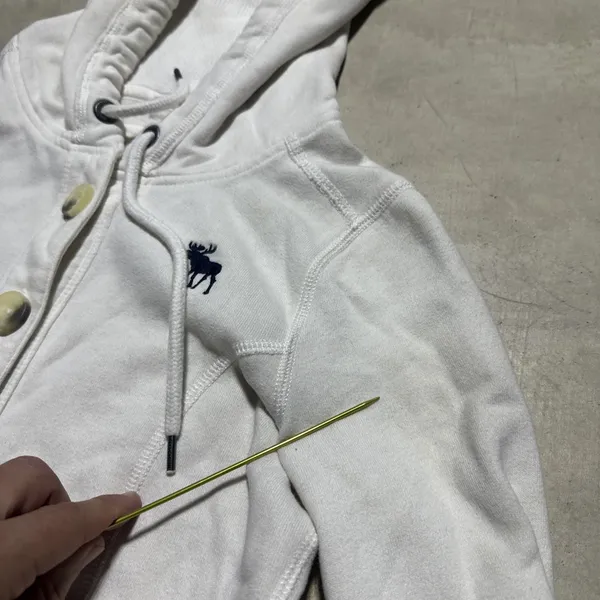Vintage Abercrombie & Fitch Women's White Y2K 90s Hoodie SZ Small Marks* 2000s - Image 7