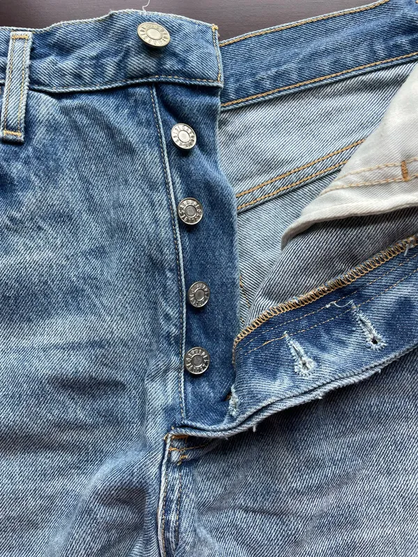AGOLDE Shorts Denim Distressed - Image 3